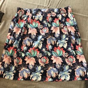 Like new floral skirt from Franchescas